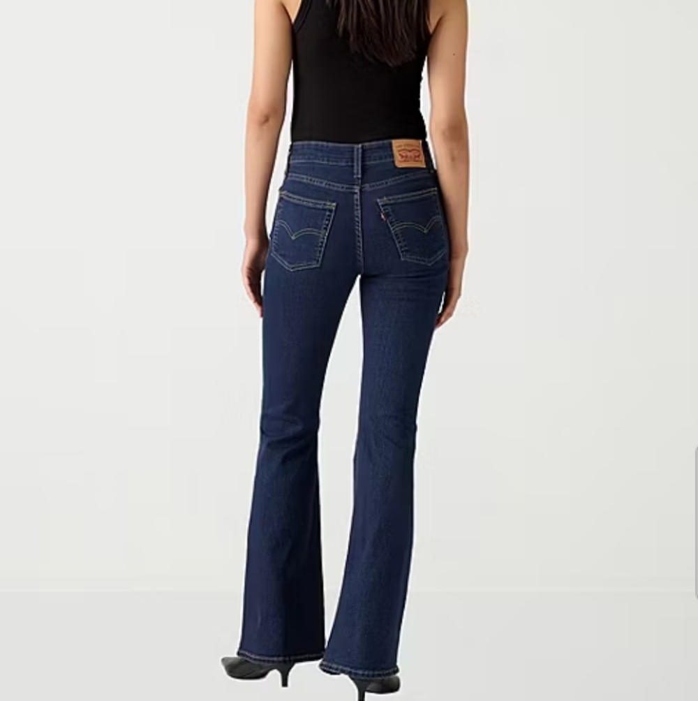 Levi's 726 Jeans Women's flare Leg high rise size 28x32. New. - Picture 13 of 14